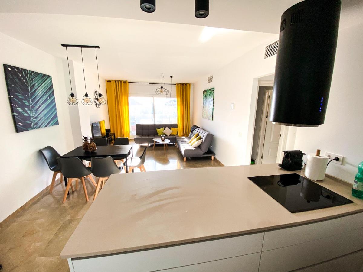 Beautiful New Apartment With Sea View Castillo de Sabinillas Exterior foto
