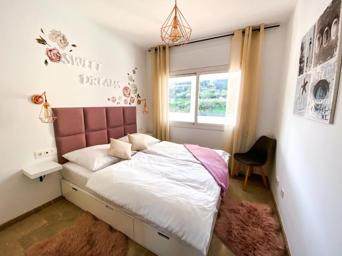 Beautiful New Apartment With Sea View Castillo de Sabinillas Exterior foto