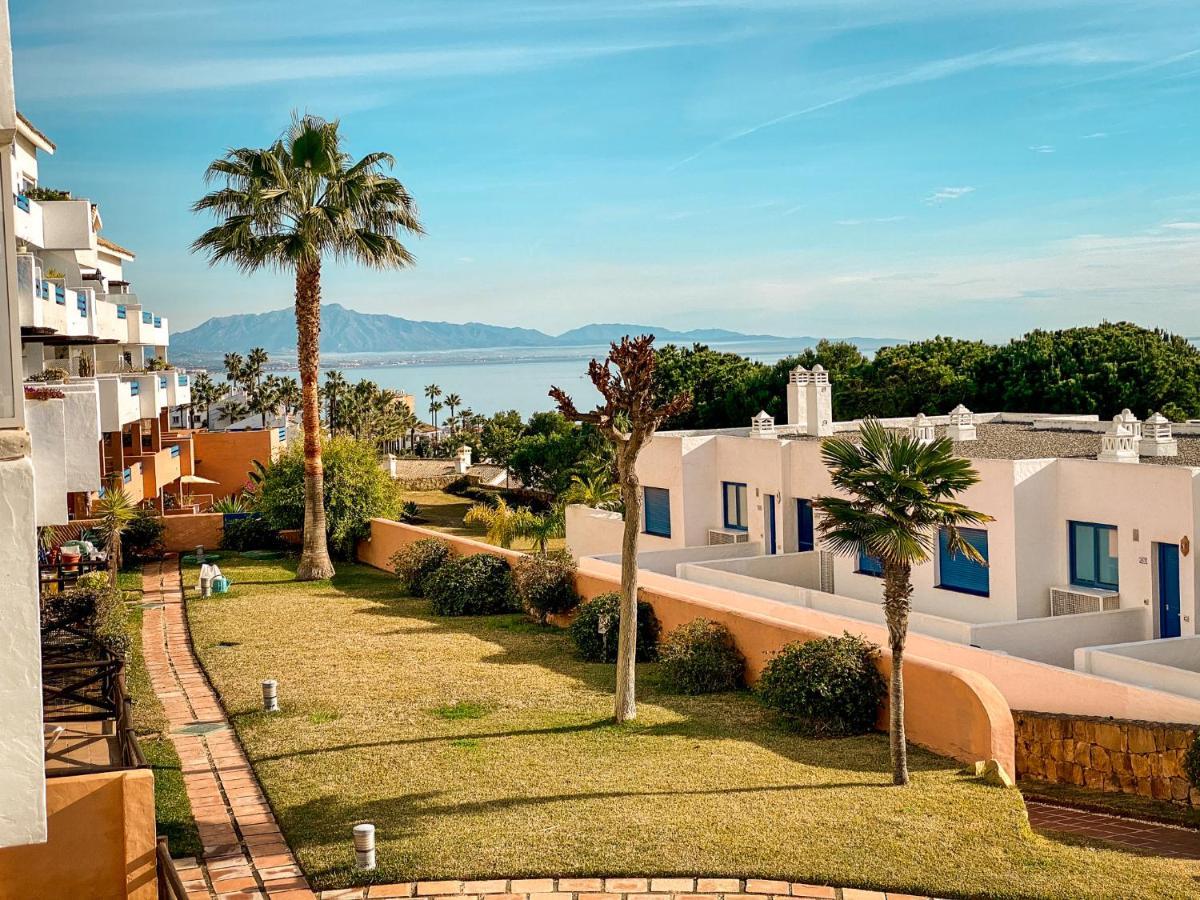 Beautiful New Apartment With Sea View Castillo de Sabinillas Exterior foto